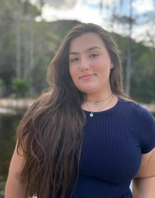 Clara Rezende Soares